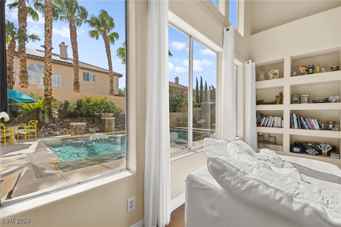 1315 Athens Point Avenue