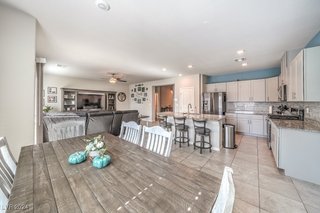 4023 Lady Fern Avenue