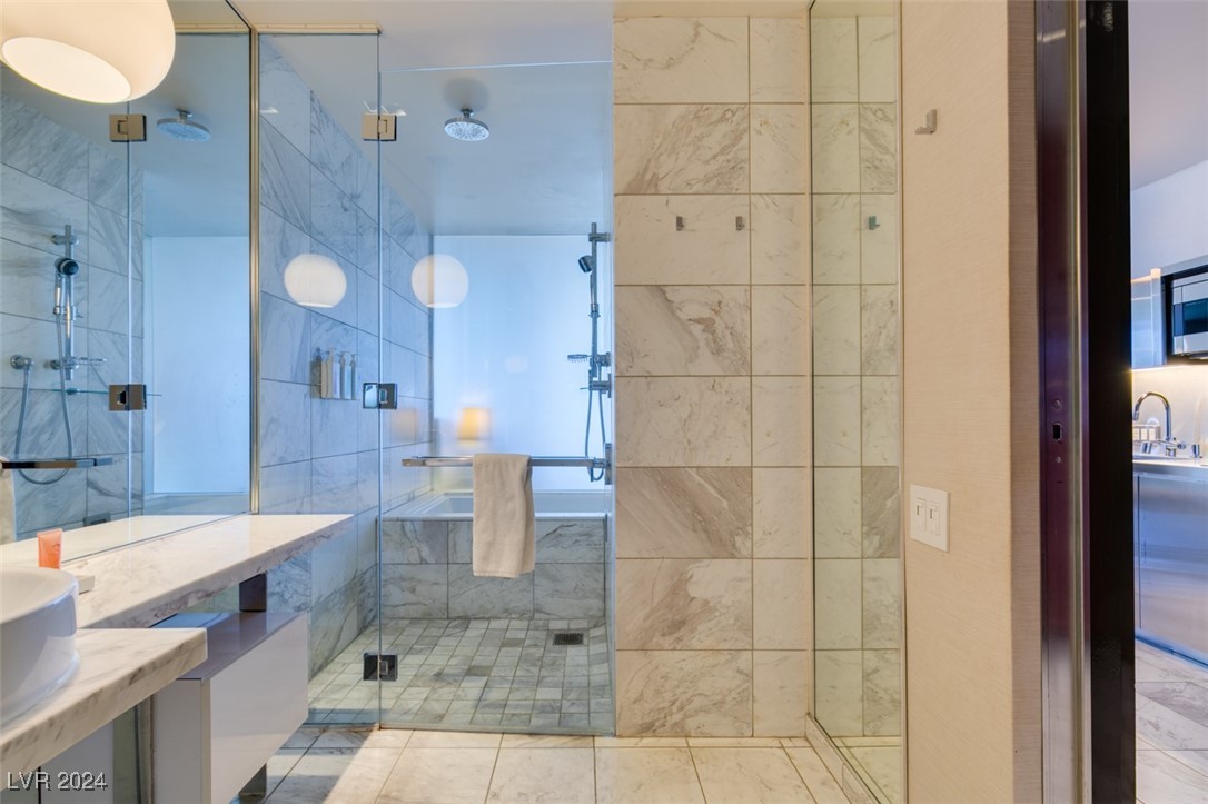 4381 West Flamingo Road 2920