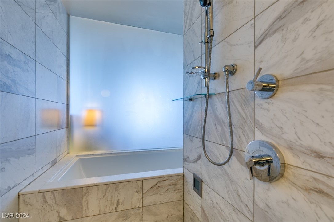 4381 West Flamingo Road 2920