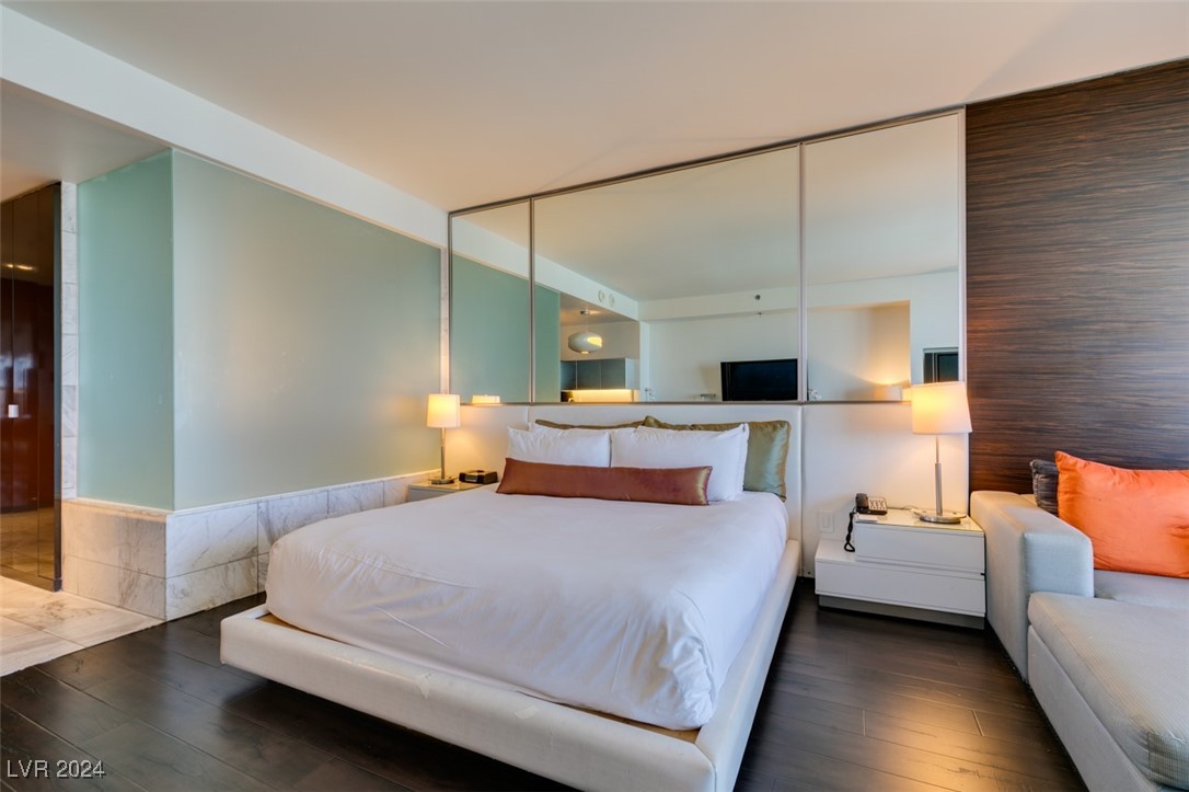 4381 West Flamingo Road 2920