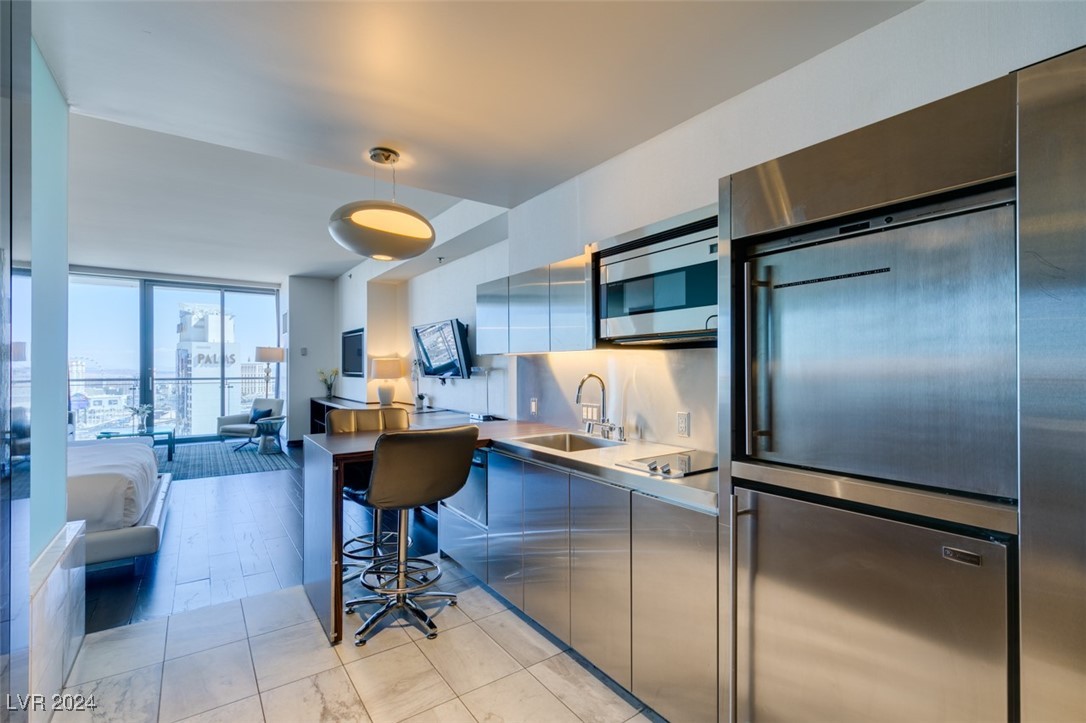 4381 West Flamingo Road 2920