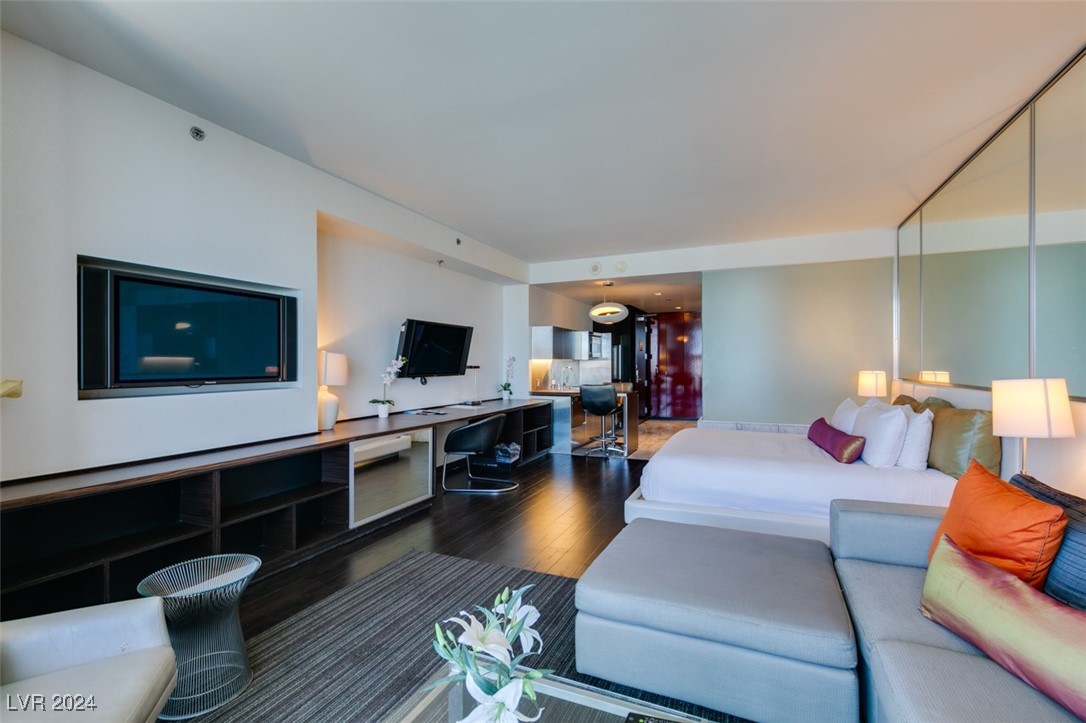 4381 West Flamingo Road 2920