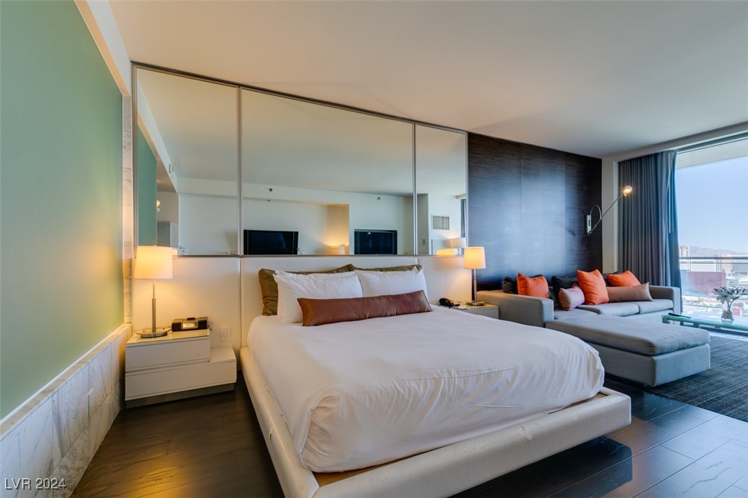 4381 West Flamingo Road 2920