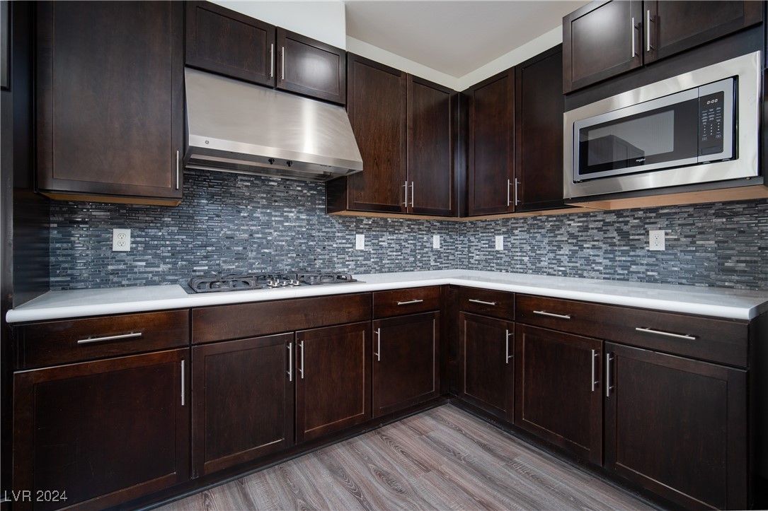 10450 Prairie Mountain Avenue