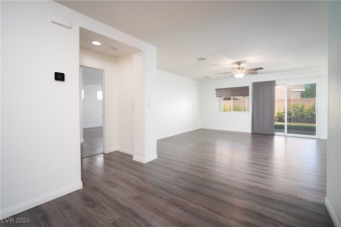 10450 Prairie Mountain Avenue