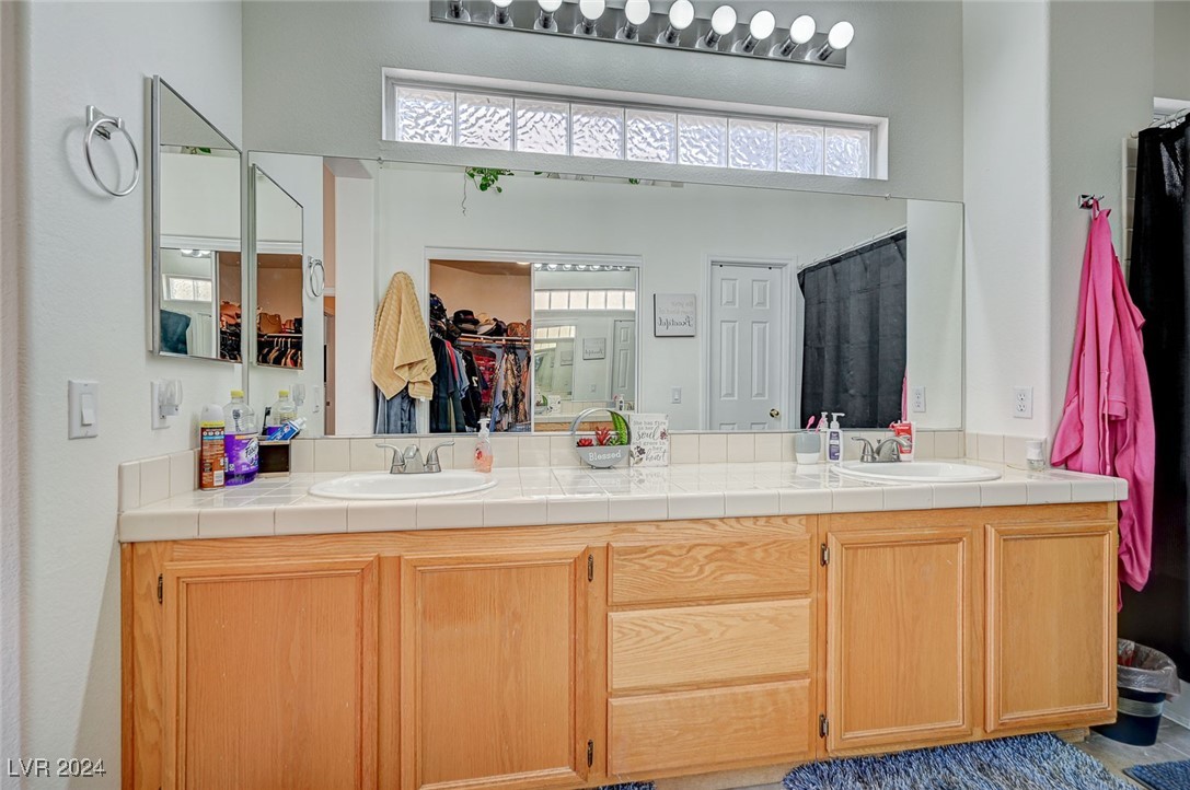 1916 Mount Carmel Avenue