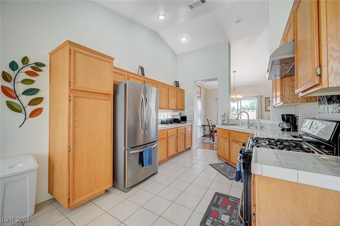 1916 Mount Carmel Avenue