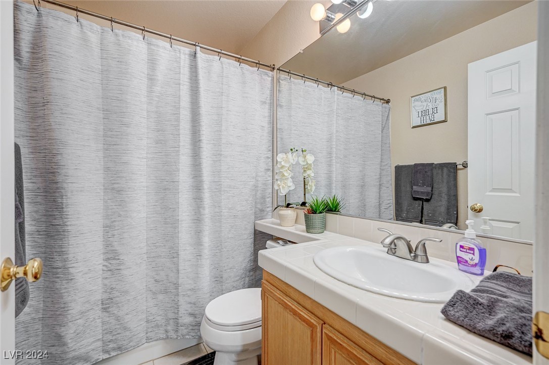 1916 Mount Carmel Avenue