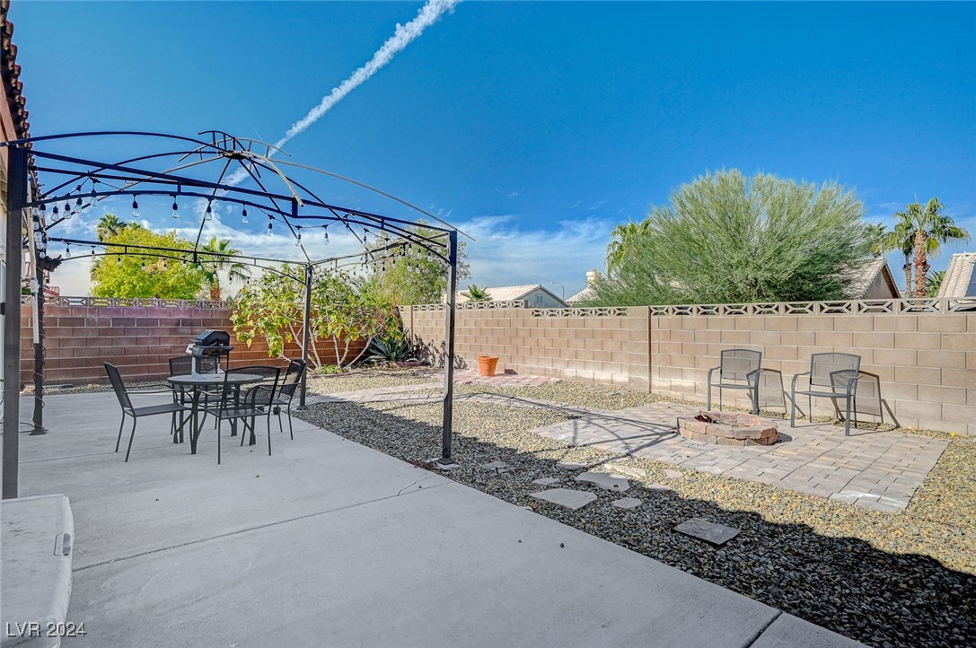 1916 Mount Carmel Avenue