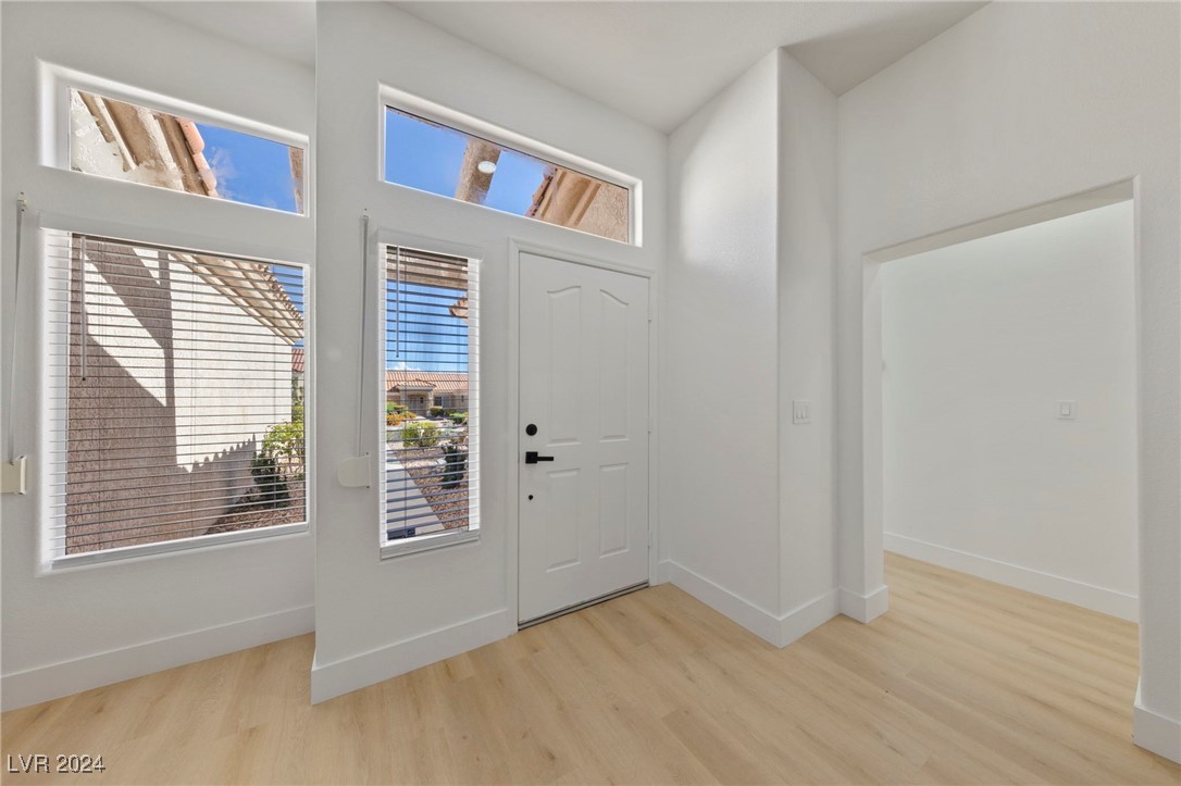 10201 Cresent Creek Drive