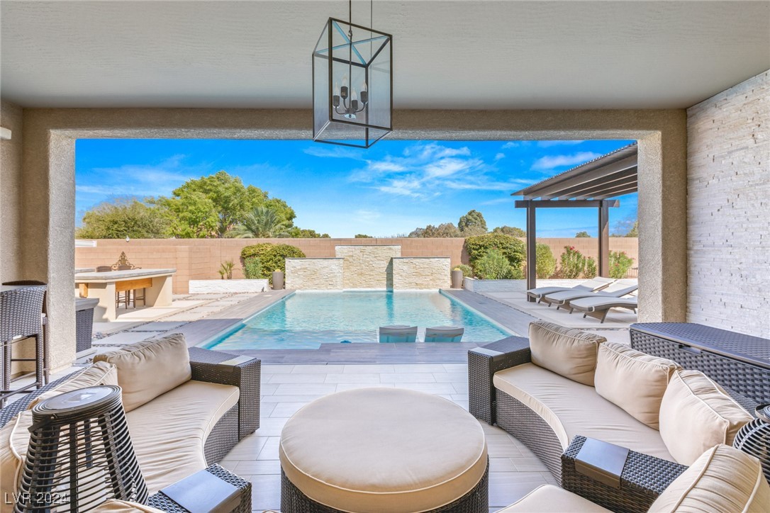 4742 Heartstone Circle