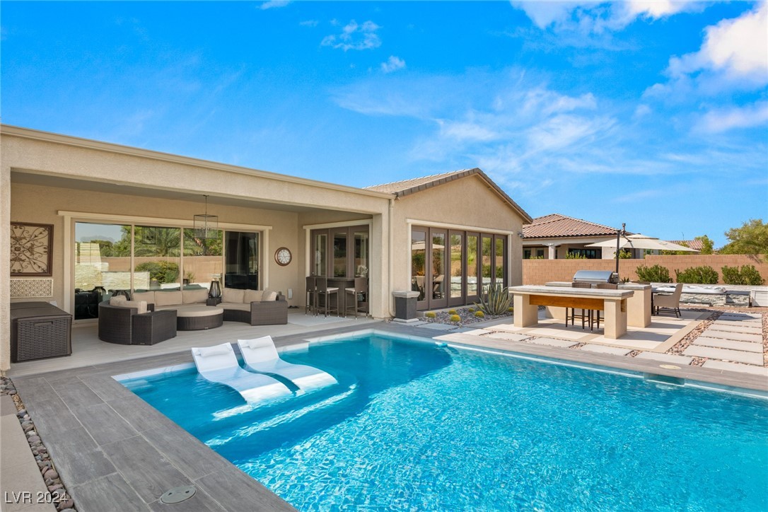 4742 Heartstone Circle