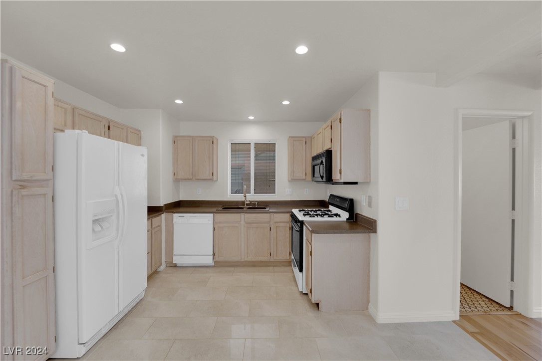 3435 Thackwood Drive