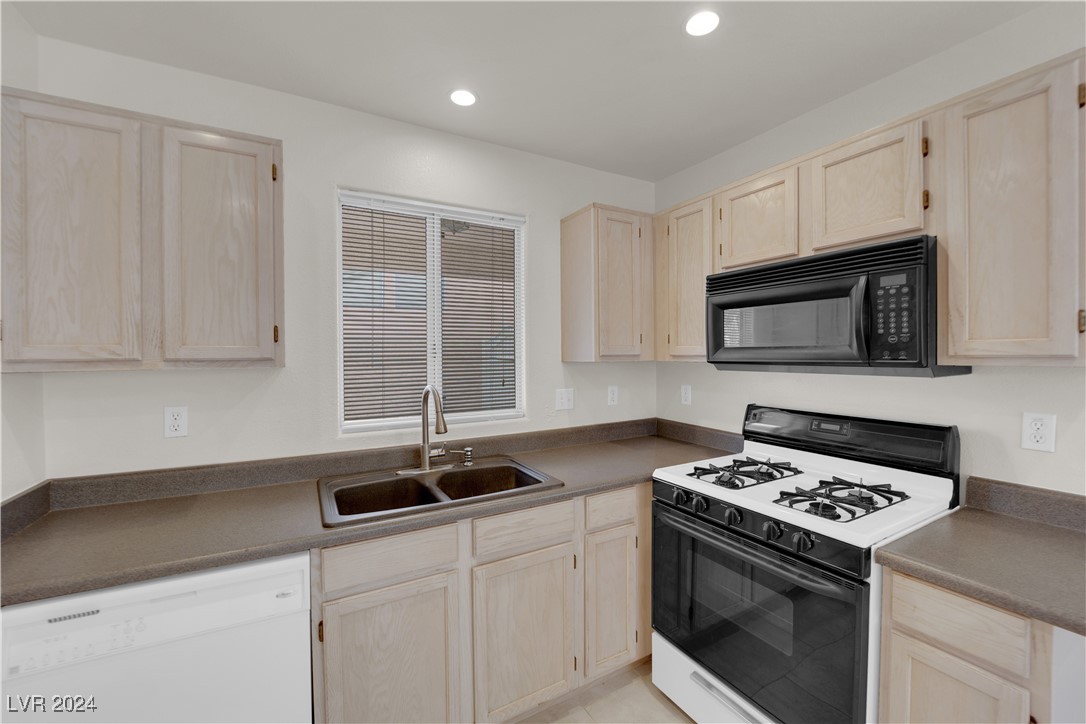 3435 Thackwood Drive