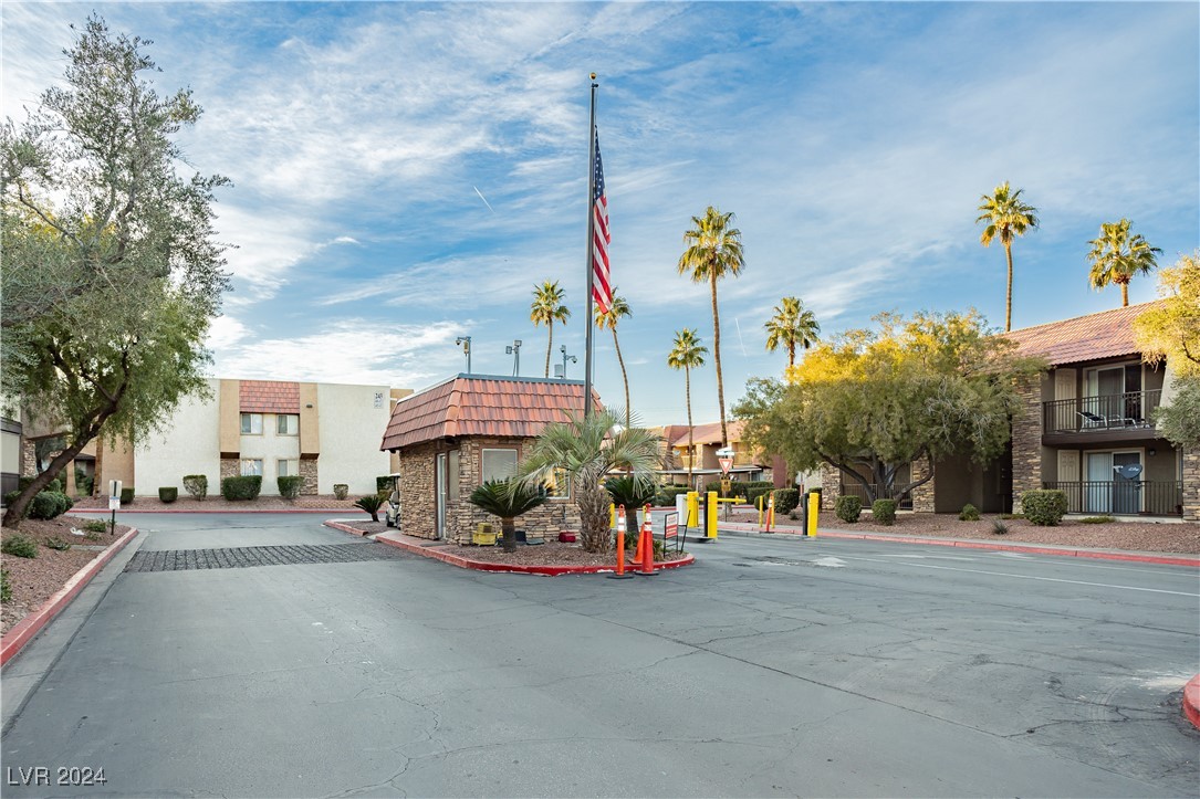 4921 River Glen Drive 20