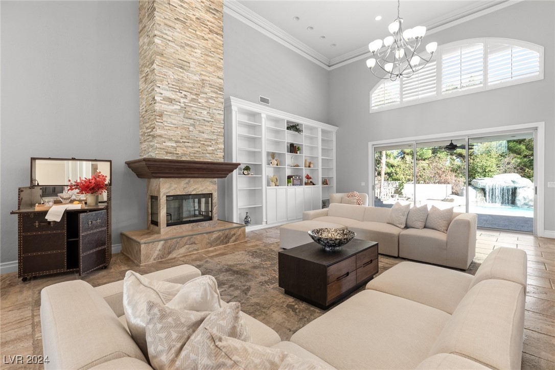 2261 Trafalgar Court