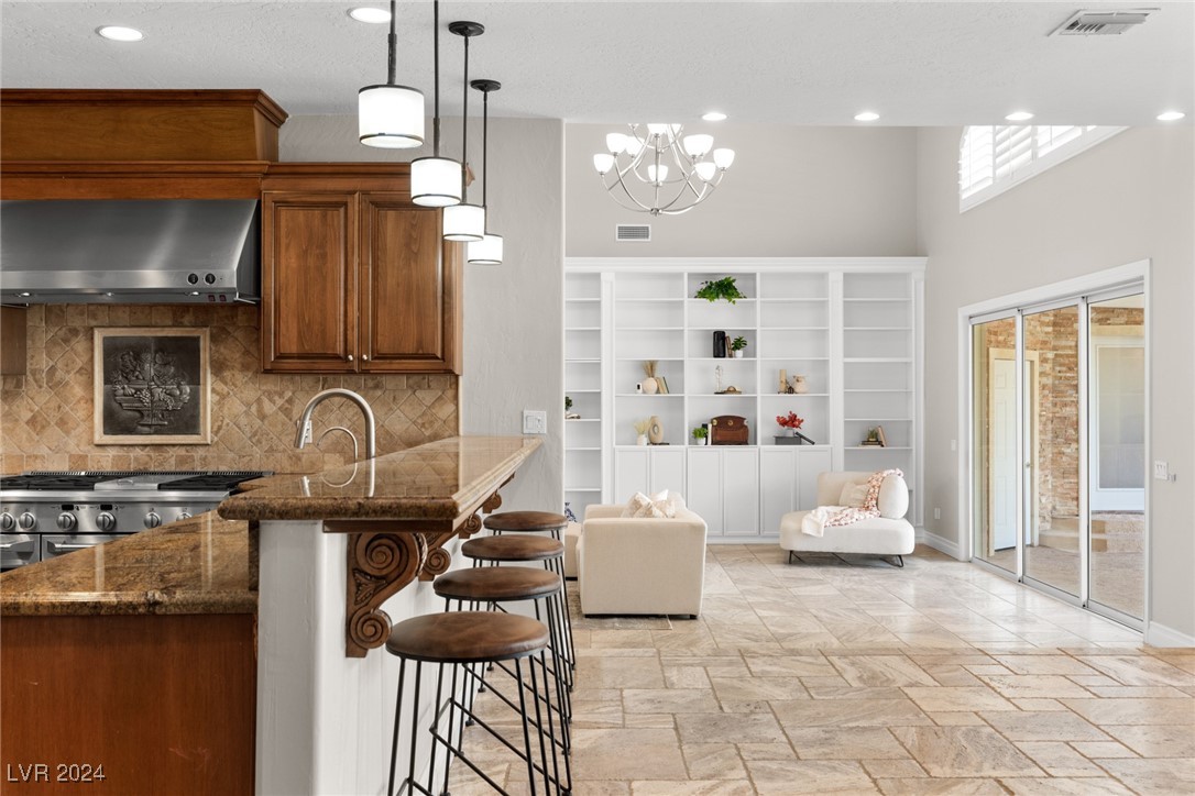 2261 Trafalgar Court