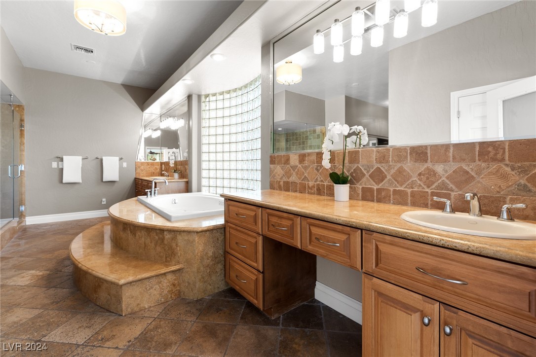 2261 Trafalgar Court