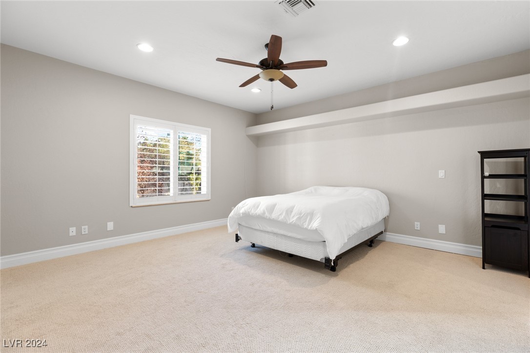 2261 Trafalgar Court