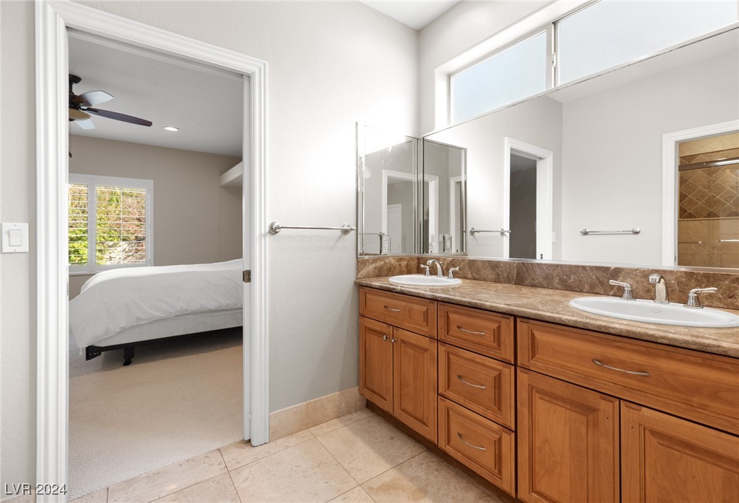 2261 Trafalgar Court