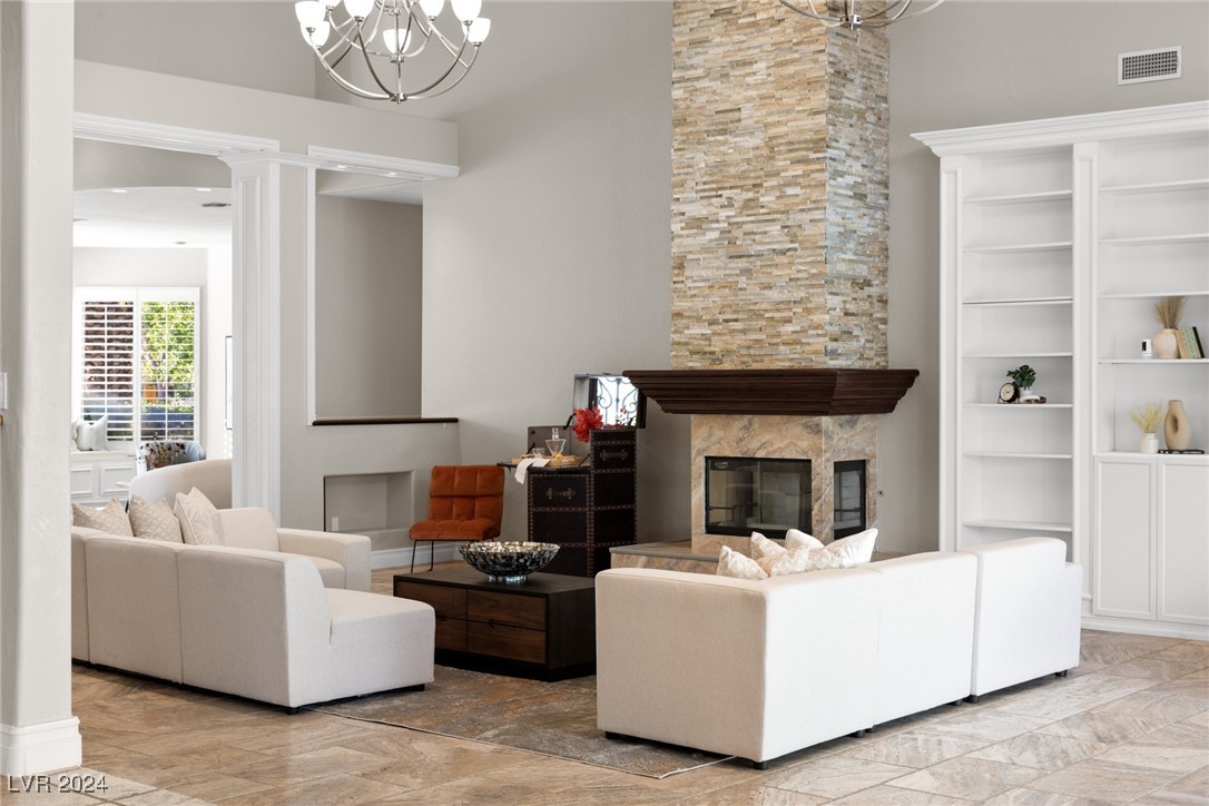 2261 Trafalgar Court