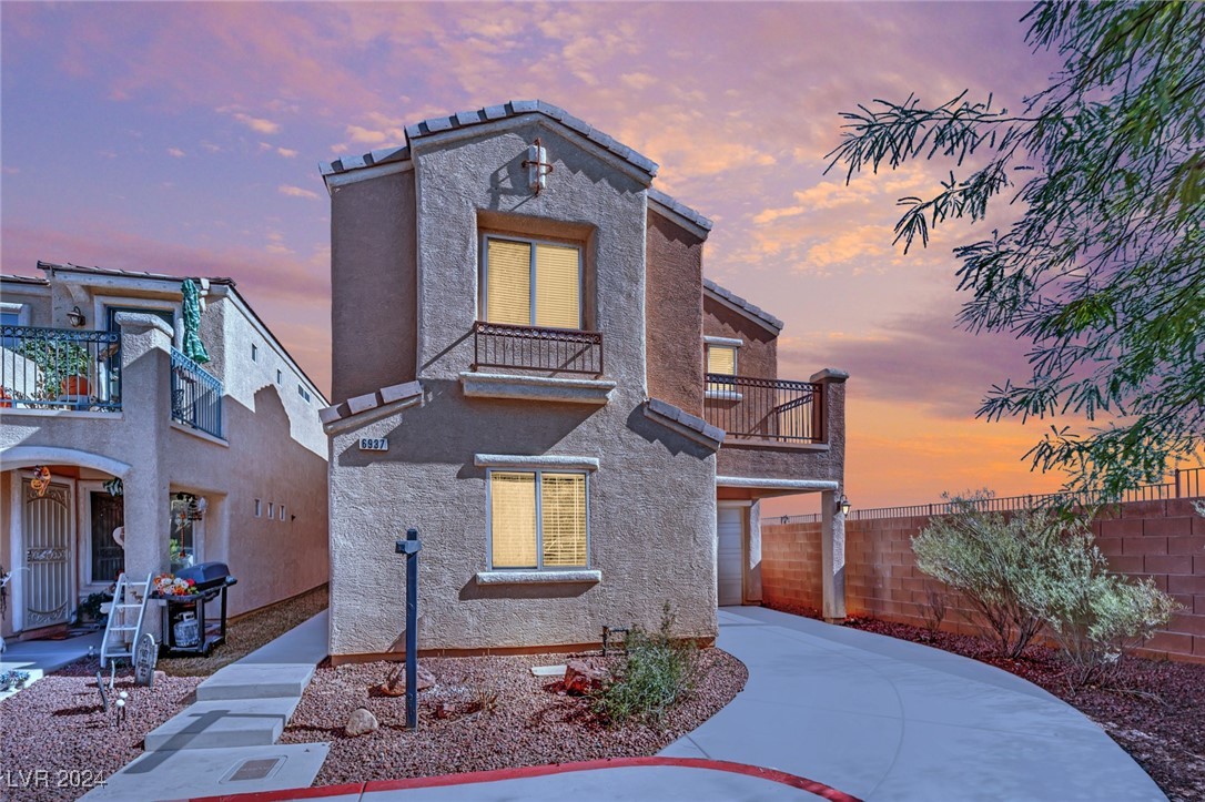 6937 Graceful Cloud Avenue