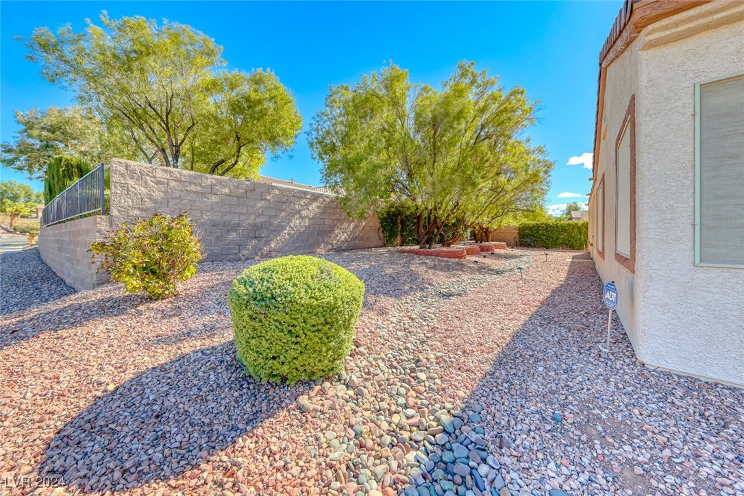 1826 June Lake Drive