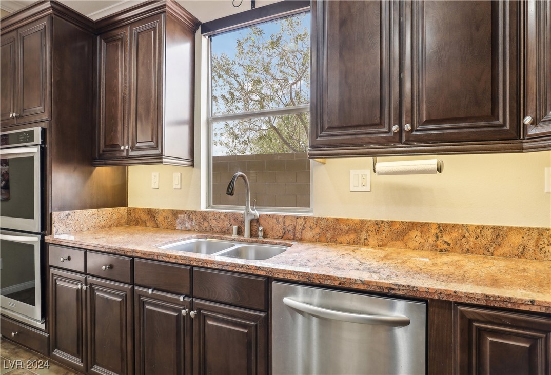 4337 Oasis Valley Avenue