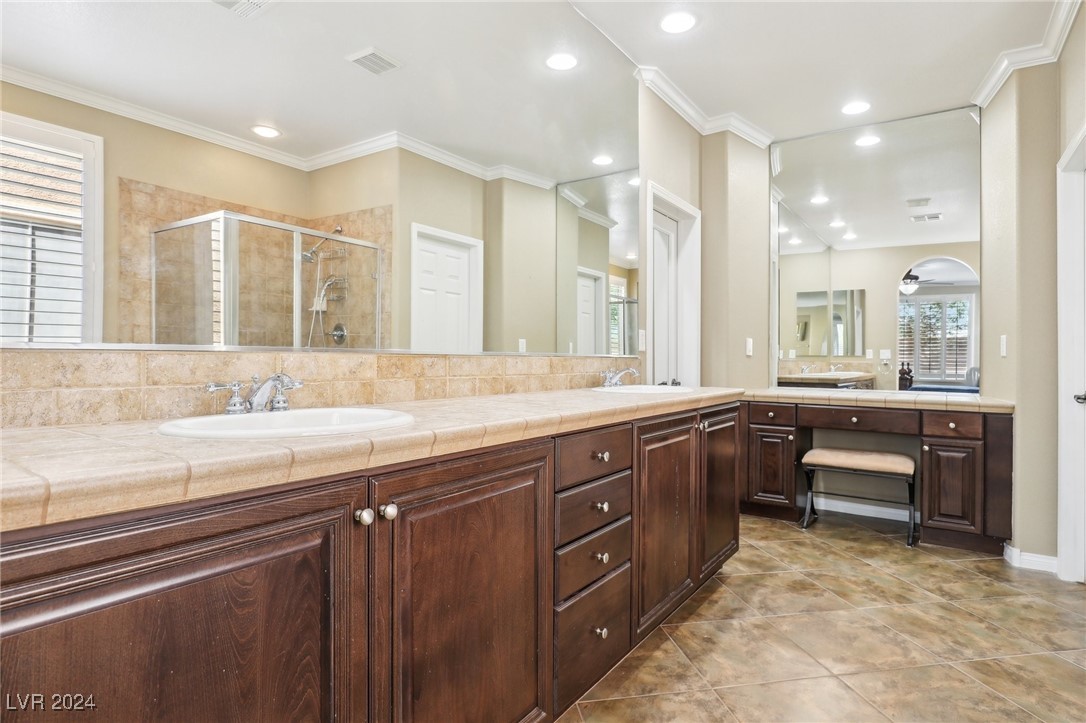 4337 Oasis Valley Avenue