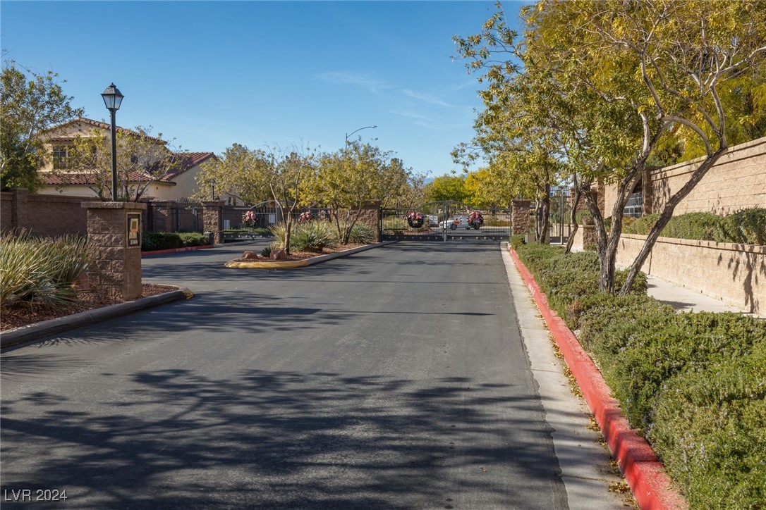 4337 Oasis Valley Avenue