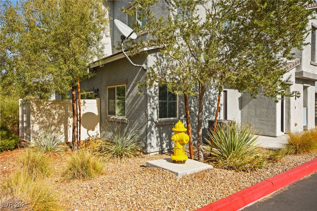 4465 Violet Flowers Street 1017