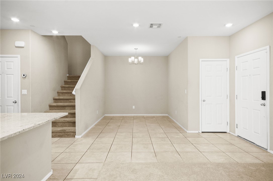 4465 Violet Flowers Street 1017