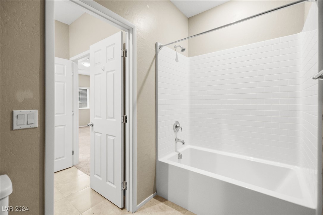 4465 Violet Flowers Street 1017