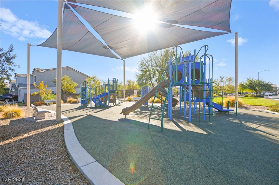 4465 Violet Flowers Street 1017