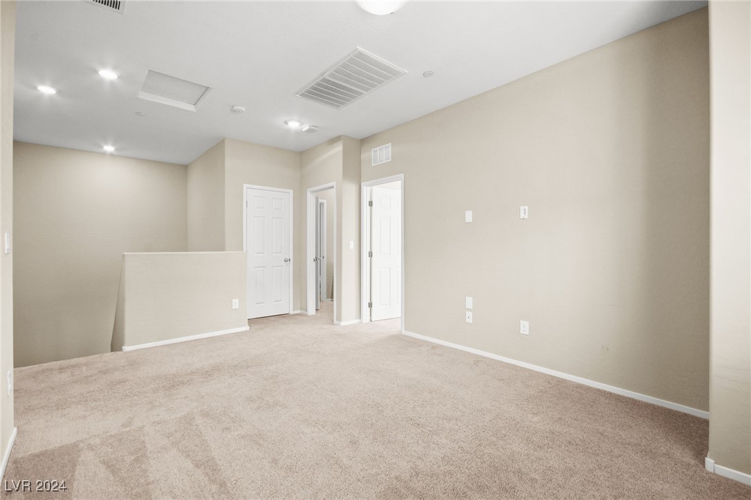 4465 Violet Flowers Street 1017