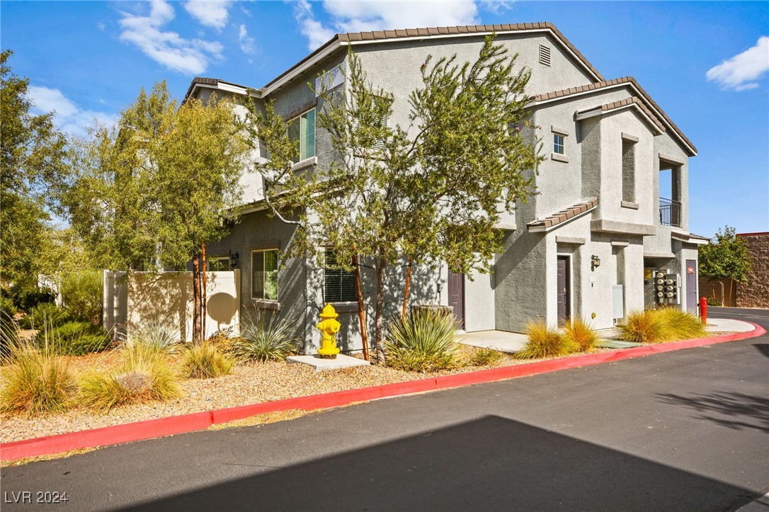 4465 Violet Flowers Street 1017
