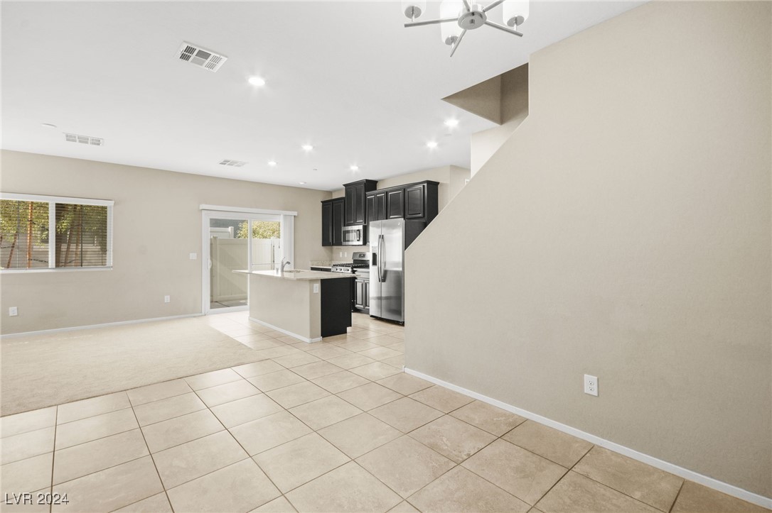 4465 Violet Flowers Street 1017