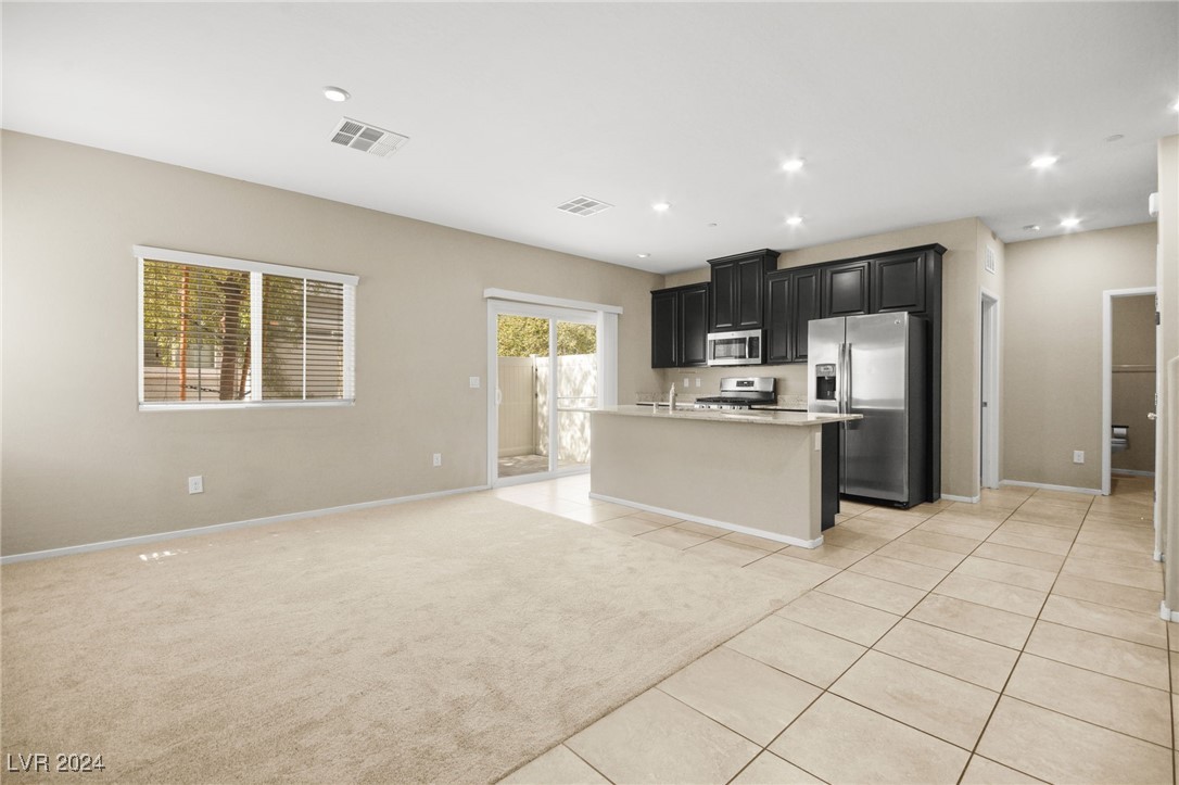 4465 Violet Flowers Street 1017