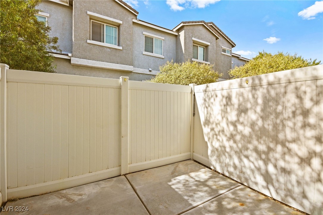 4465 Violet Flowers Street 1017