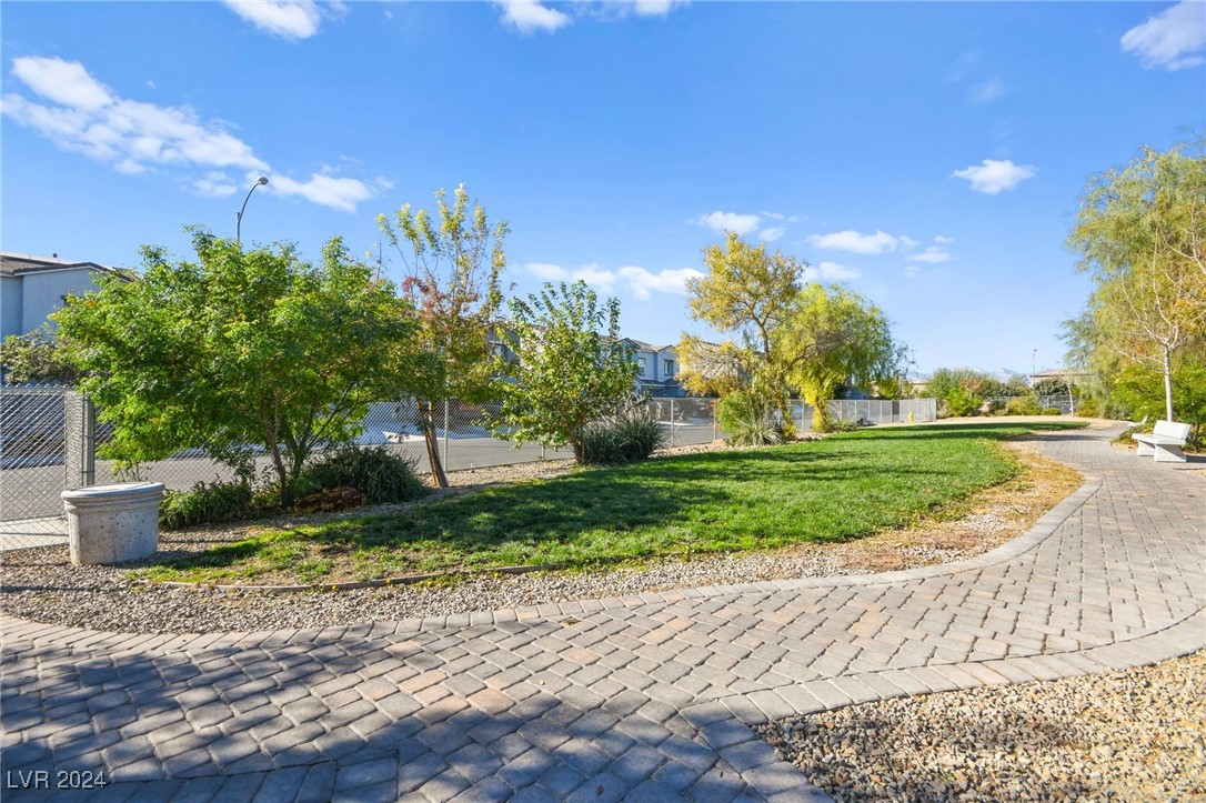 4465 Violet Flowers Street 1017