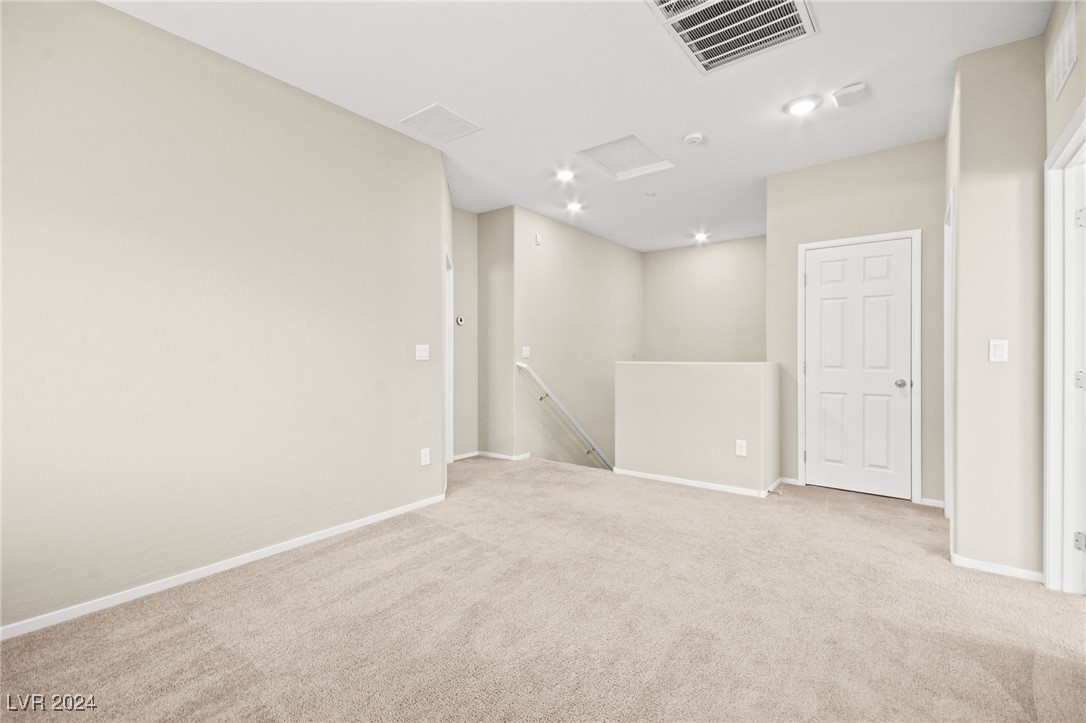 4465 Violet Flowers Street 1017