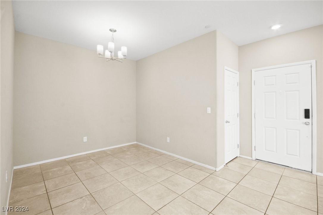 4465 Violet Flowers Street 1017