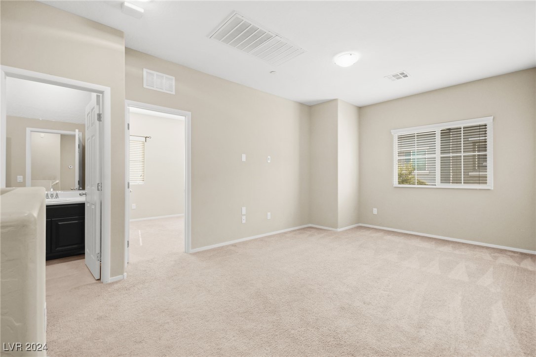 4465 Violet Flowers Street 1017