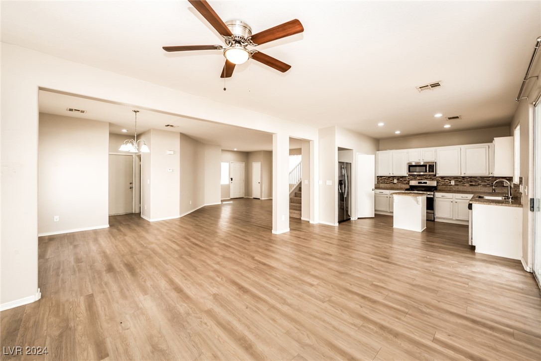 6633 Maple Mesa Street