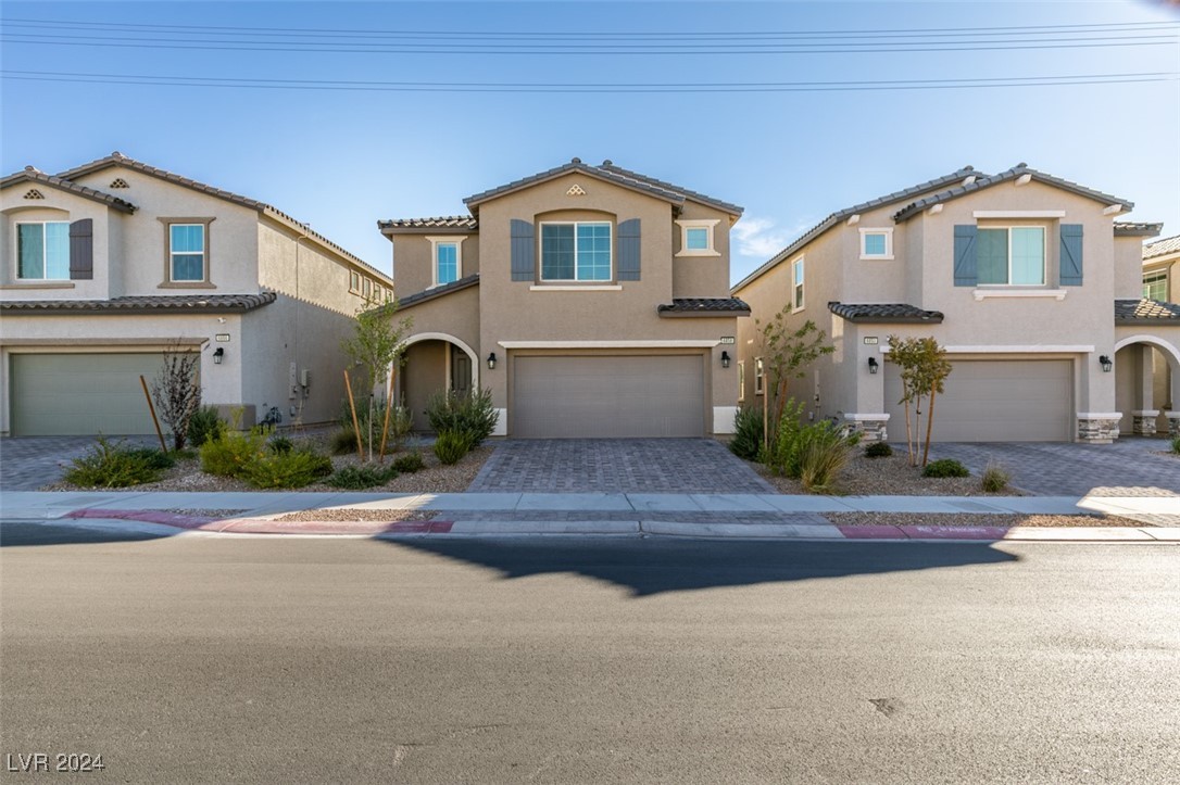 6858 Sweet Bay Street