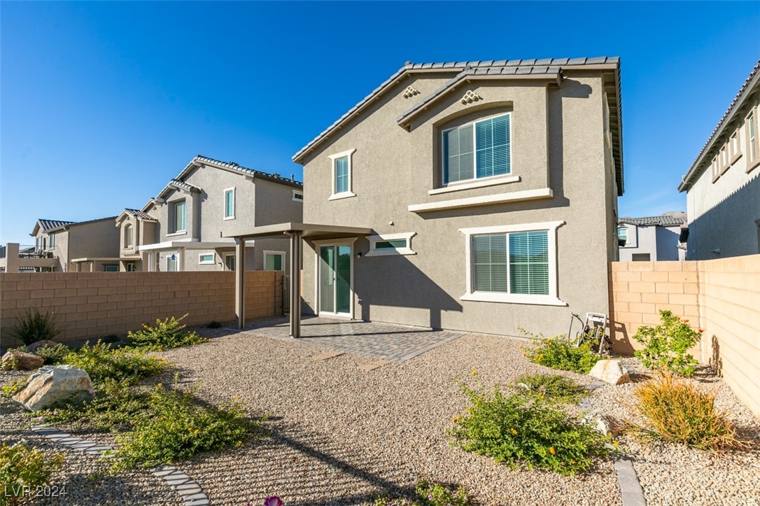 6858 Sweet Bay Street