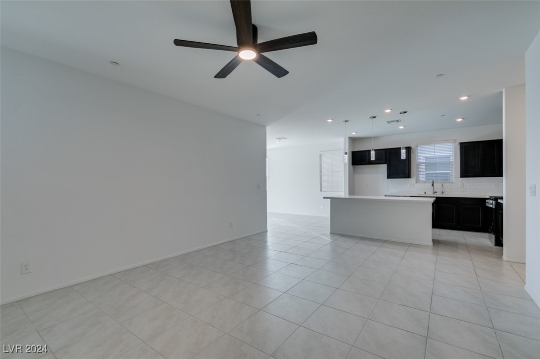 6858 Sweet Bay Street