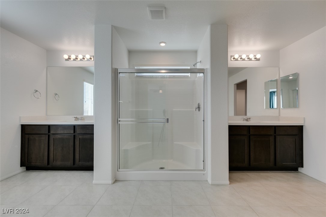 6858 Sweet Bay Street