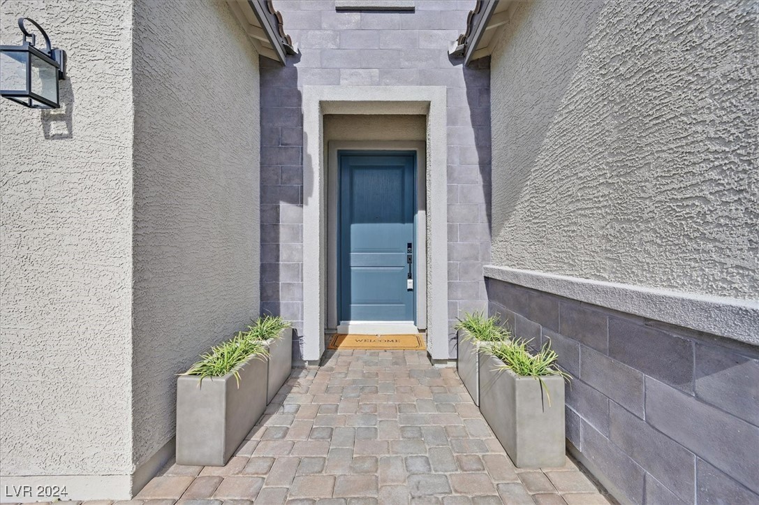 5714 Golden Chase Court